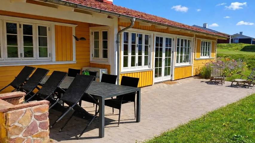 Ferienhaus für 9 Personen, mit Terrasse und Sauna sowie Pool und Whirlpool in Løjt - 2