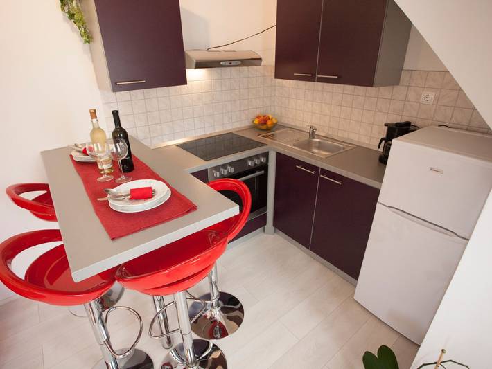Ganze Wohnung, Wohnung in Stari Grad mit privatem Balkon in Stari Grad, Hvar