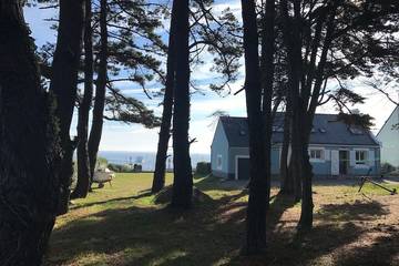 Gîte pour 10 personnes, avec terrasse et jardin dans Office De Tourisme De L Ile De Groix