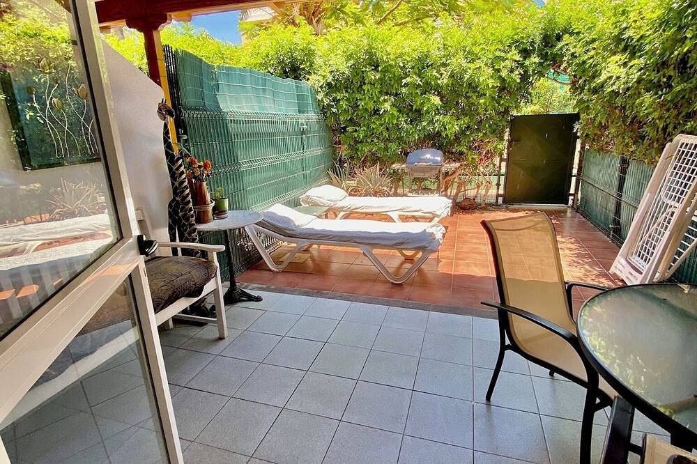 Bungalow acogedor en complejo con piscinas para unas vacaciones espectaculares in Sonnenland, San Bartolomé de Tirajana