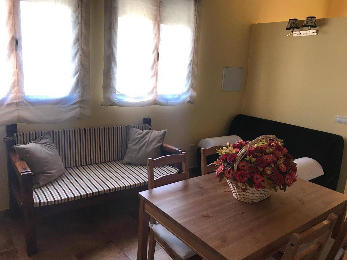 Apartamento entero, One-Bedroom Apartment in Solosancho, Provincia de Ávila