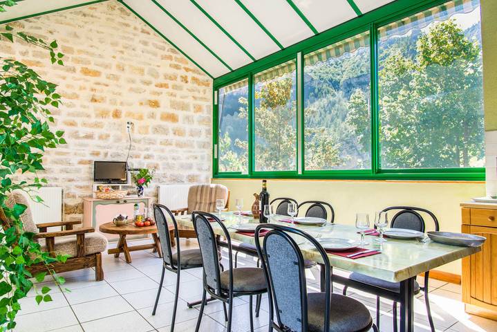 Gîte pour 4 personnes, avec terrasse à Quézac - 4