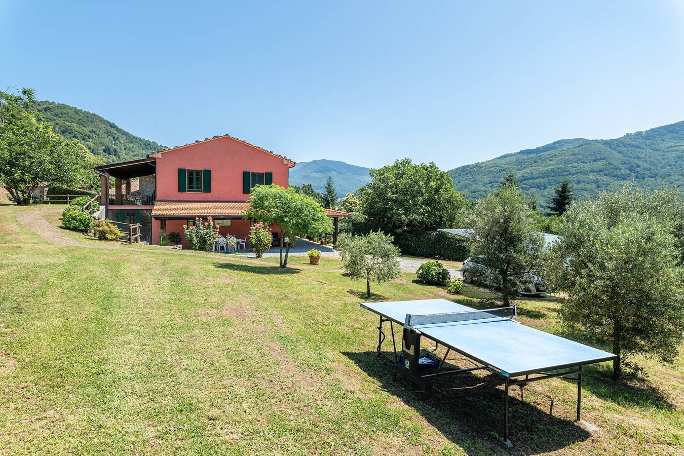 Apartment 'Alba al Rifugio Arcobaleno' with Mountain View, Shared Pool & Wi-Fi in Piteglio, Pistoia Province