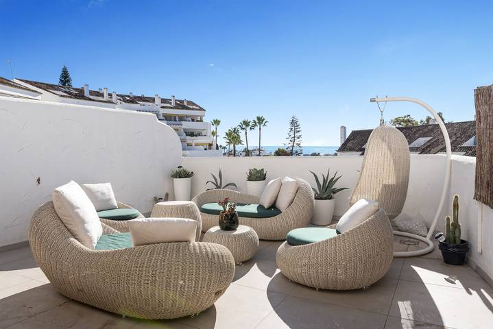 Appartement de vacances pour 6 personnes, avec Vue sur l’océan ainsi que Terrasse et Piscine à Marbella