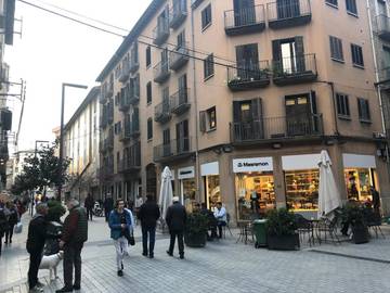 Gîte pour 4 personnes, avec balcon, animaux acceptés à Vic