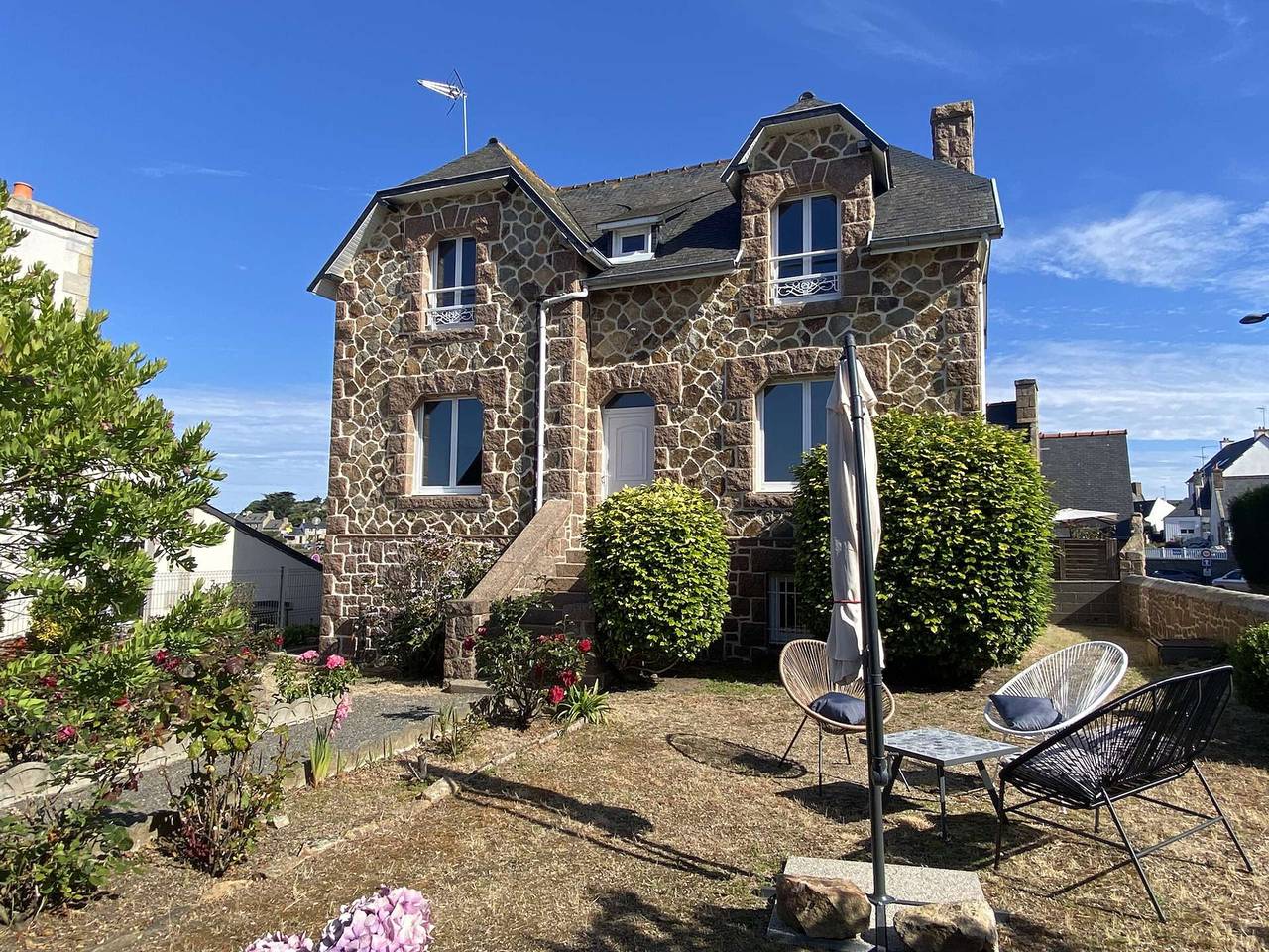 Charmantes Haus 50m vom Hafen Ploumanac'h entfernt in Ploumanac'h, Perros-Guirec