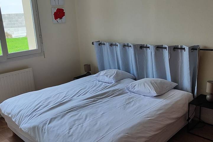 Gîte pour 6 personnes, avec terrasse et jardin à Mathaux - 4