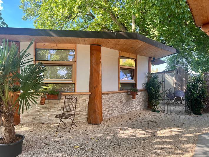 Chalet 'LaCasa' with private terrace, Wi-Fi and air conditioning in Rosenfeld, Neckar-Alb