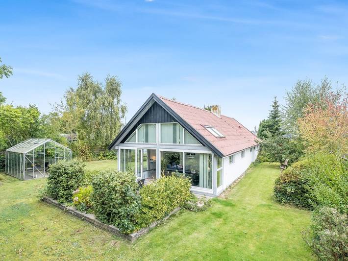 Ferieudlejning for 4 personer, med Terrasse i Strøby Egede