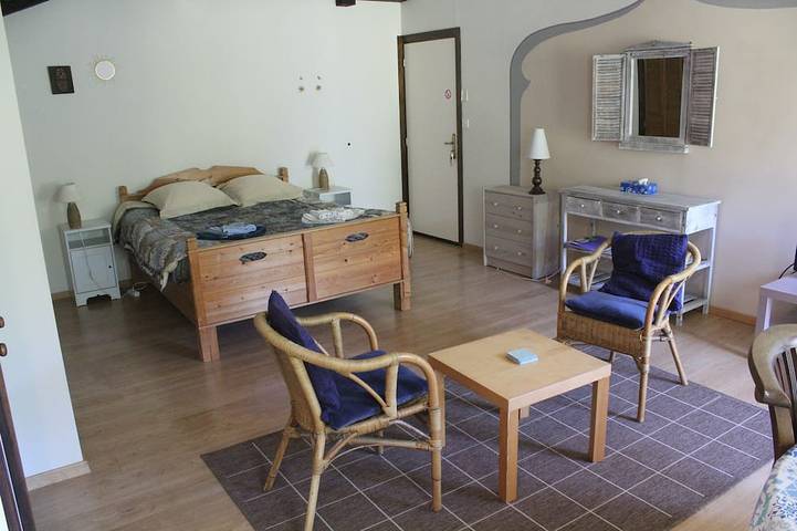 Gîte pour 5 personnes, avec jardin et piscine à Saverdun - 4