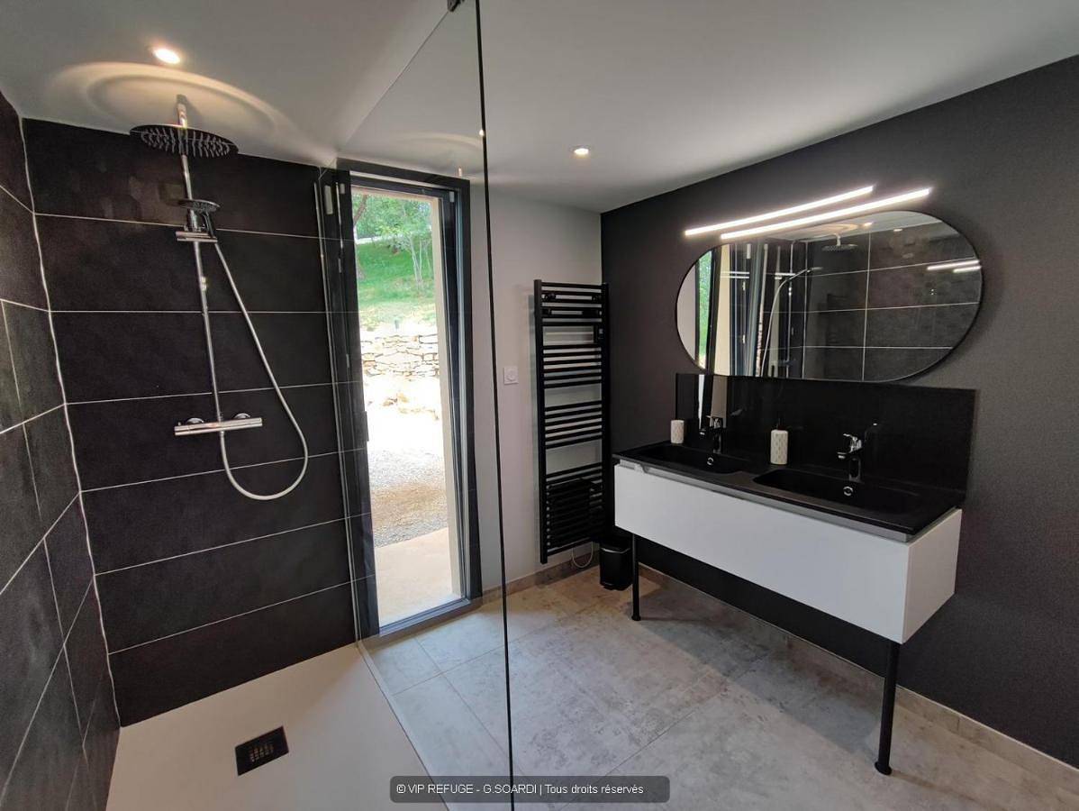 Two-Bedroom House in Cazillac, Lot