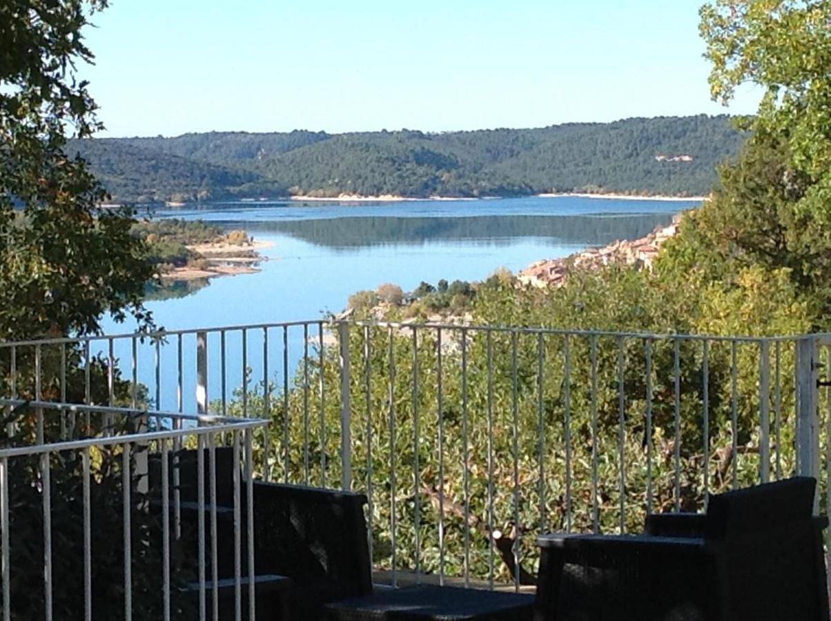 Au mas du lac piscine privée in Bauduen, Brignoles region