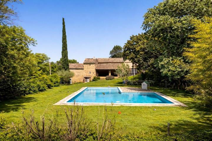 Location de vacances pour 12 personnes, avec jardin et piscine à Bagnols-sur-Cèze - 4