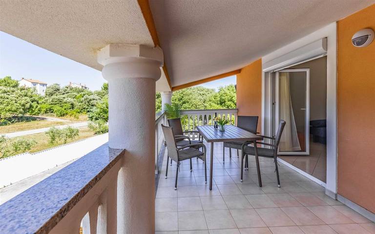 Ferienwohnung für 4 Personen, mit Balkon und Pool, kinderfreundlich in Medulin - 3