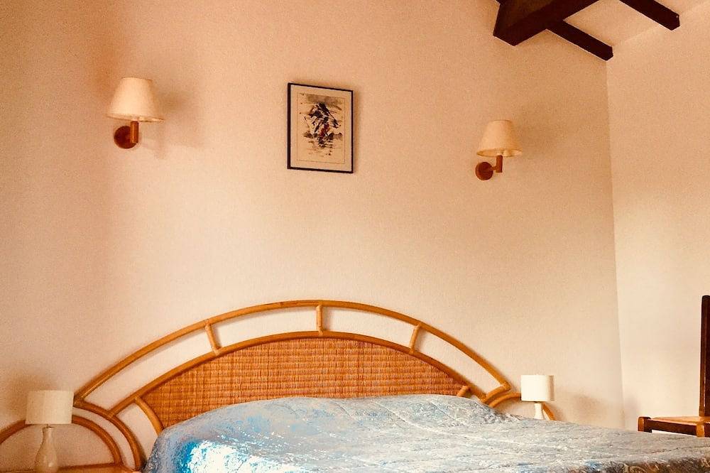 Magnífica villa provenzal ubicada a 30 minutos del mar y 1,5 h Saint Tropez in Le Muy, Region de Draguignan