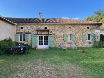 Gîte pour 4 personnes, avec terrasse et jardin, animaux acceptés dans le Lot-et-Garonne