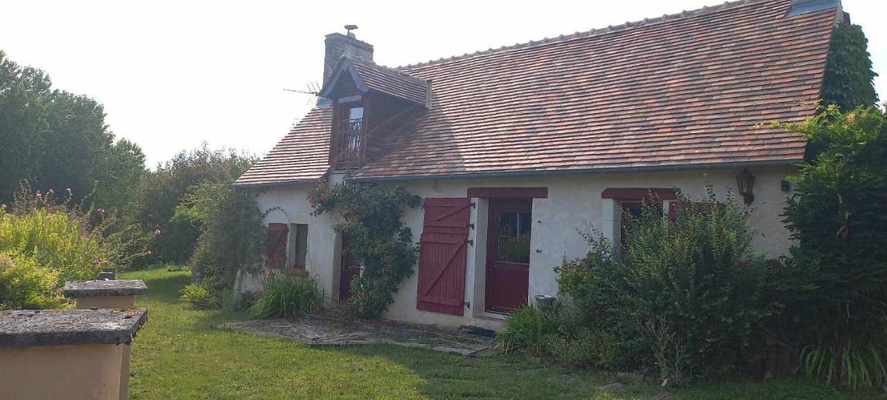 Family Room with Garden View in Marigné-Laillé, Sarthe