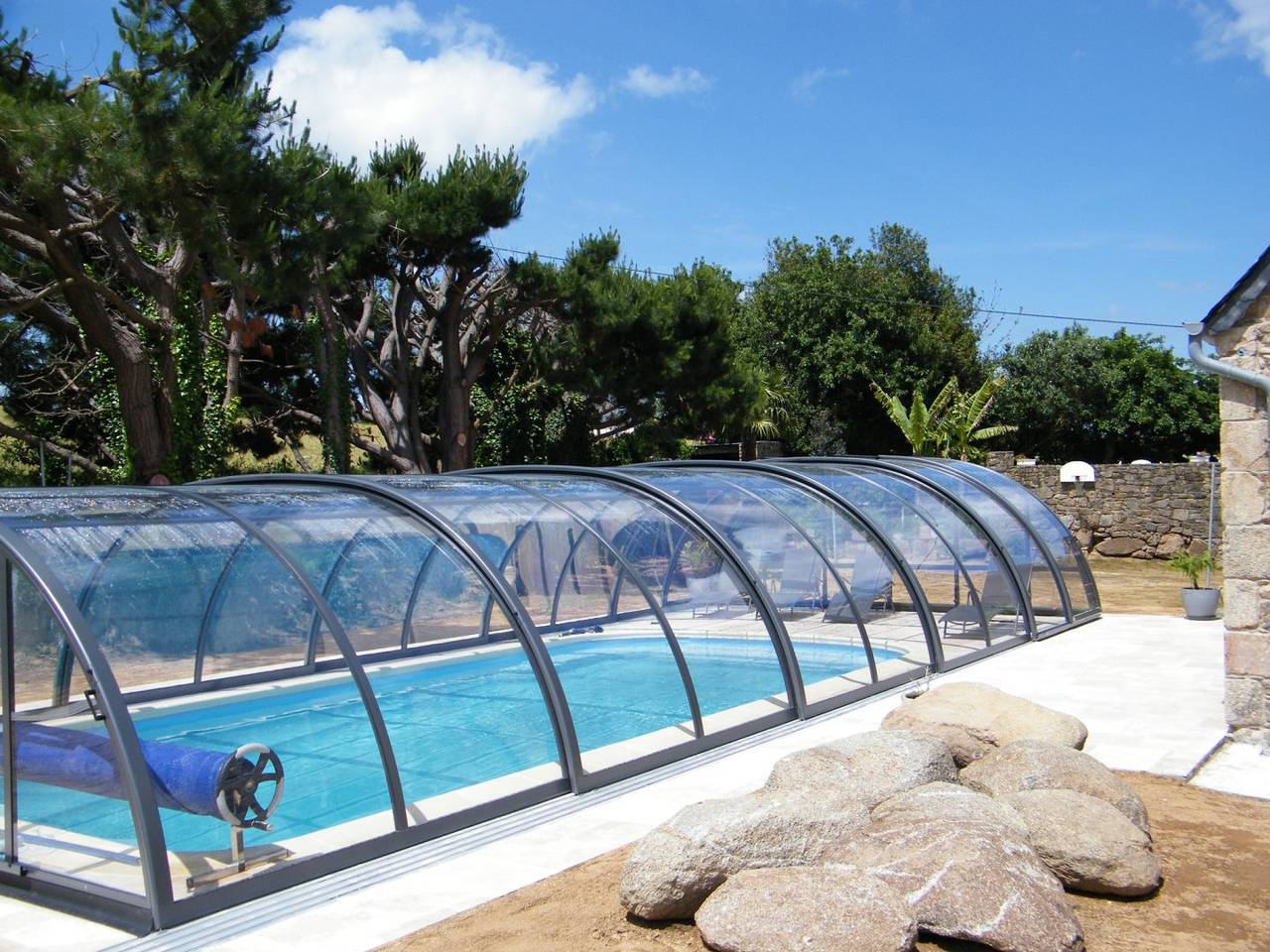 Gîte rural avec piscine proche de Perros-Guirec in Ploumilliau, Ceinture Dorée