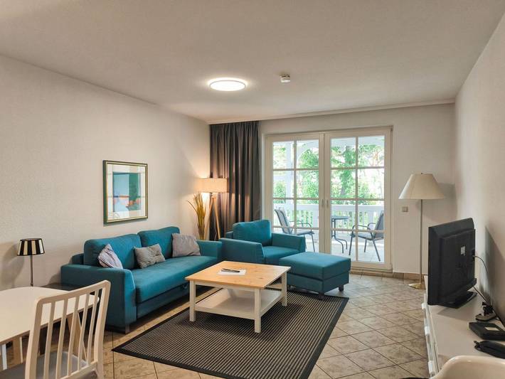 Ganze Ferienwohnung, Aparthotel Ostsee - direkt an der Strandpromenade, Balkon mit Meerblick - Aparthotel Ostsee FeWo 26 in Ostseebad Binz, Binz