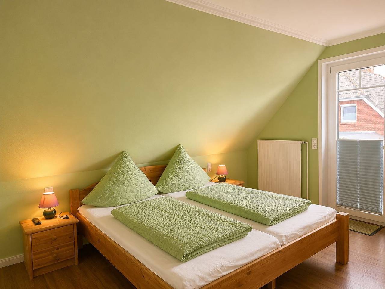 Ganze Wohnung, Ferienwohnung Daisy - Balkon, Dusche, eigener Parkplatz, 2 Schlafzimmer, meernah in Dagebüll, Nordfriesland
