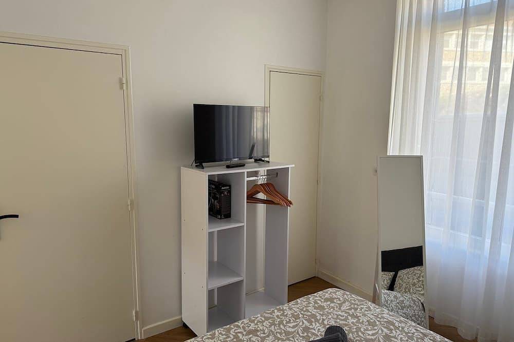 Entire apartment, L'Élégante – Close to the City Center in Saint-Brieuc, Côte de Goëlo