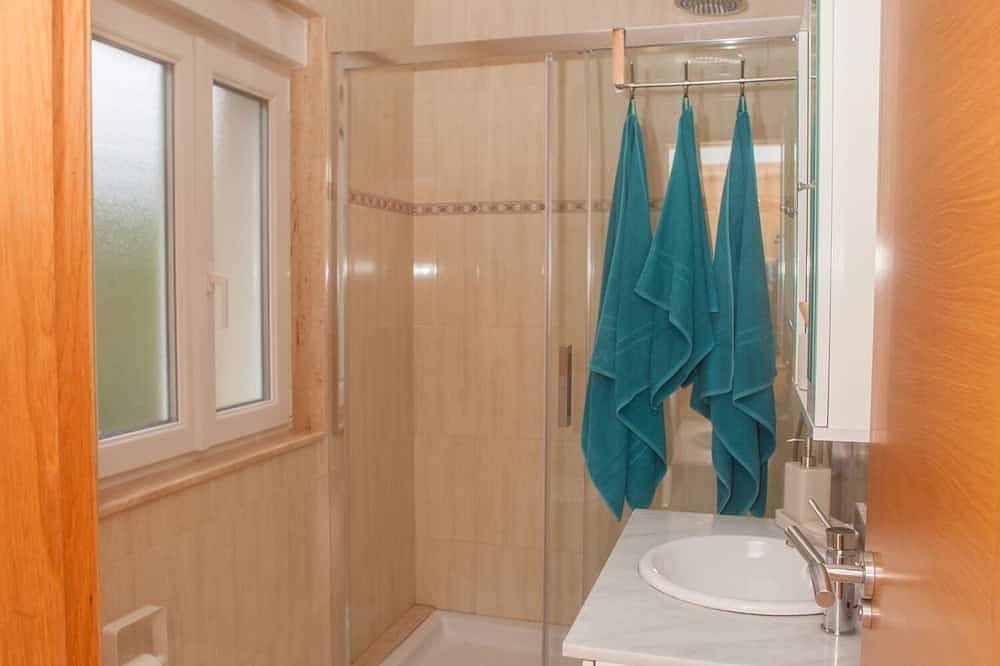 Casa de Piedra Playa de Estorde con vistas al mar in Cee, Costa da Morte