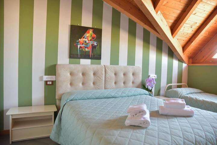 Albergo a gestione familiare per 5 persone, con panorama e terrazza - 1