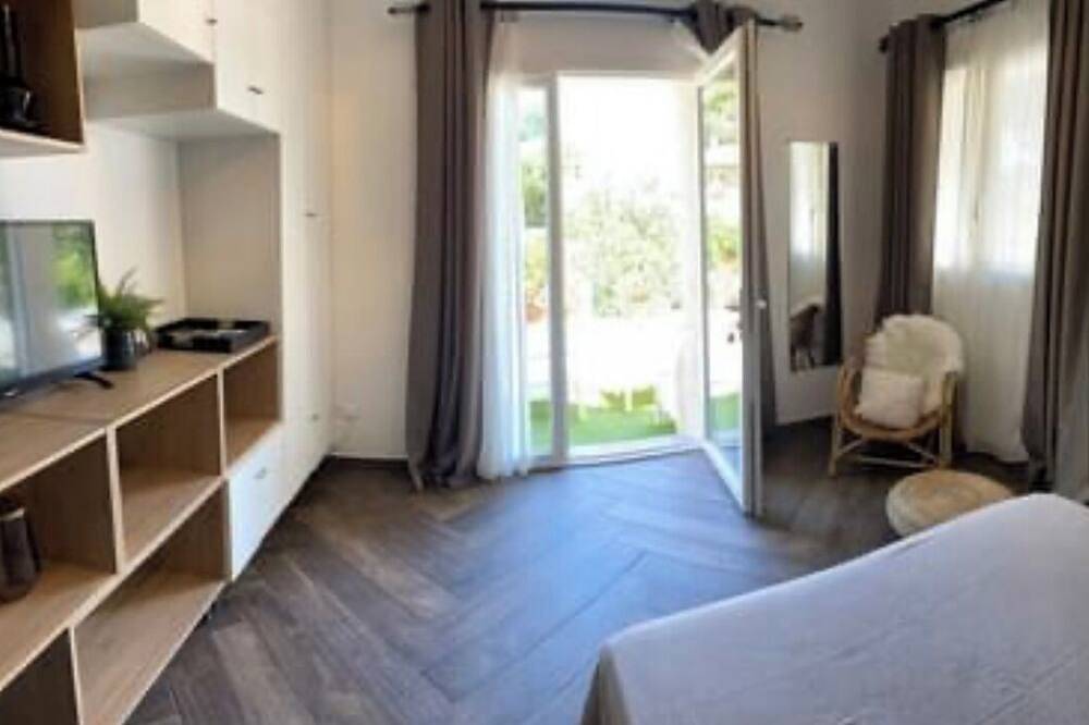 Entire apartment, 🌿 Chic apartment near the sea 🌿 in Bastia, Cap Corse