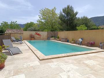 Cottage pour 2 personnes, avec jardin à Maubec