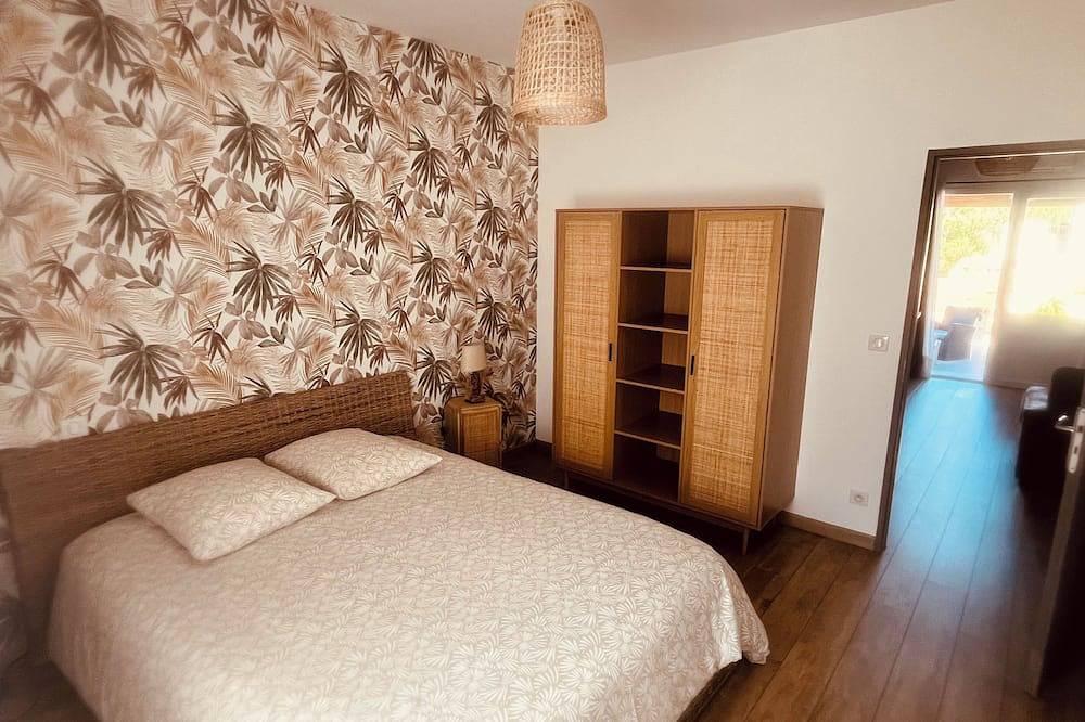 Appartement entier, Residence Casa Toga  2 personnes in Galéria, Parc naturel régional de Corse