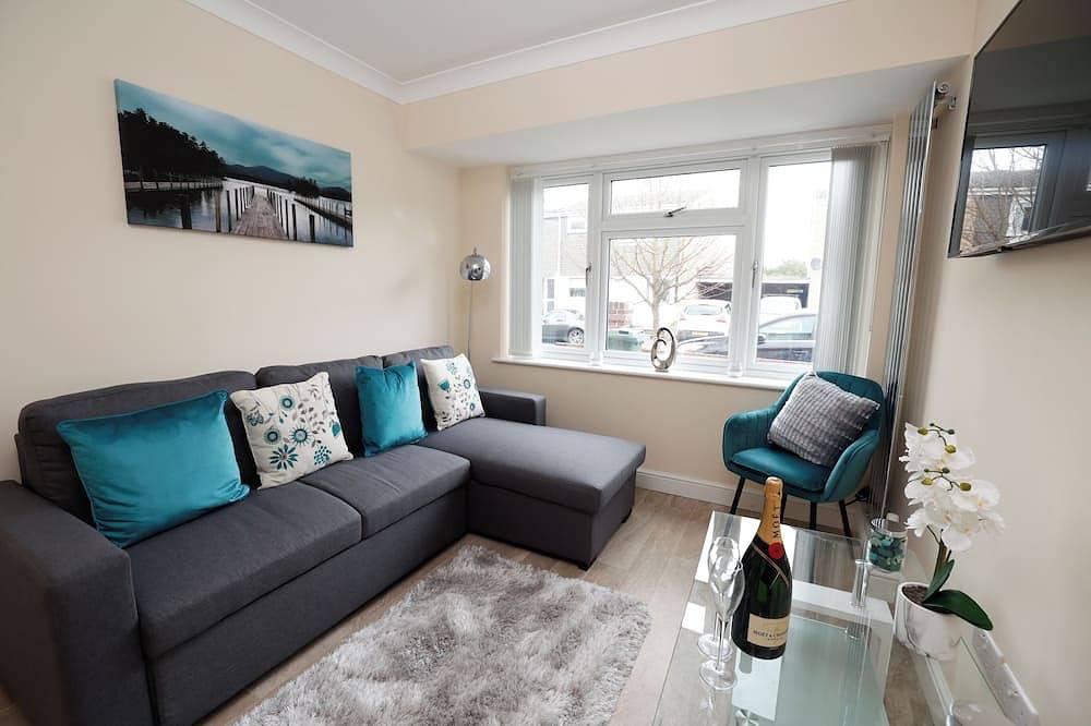 Modern 4-Bedroom House in Windsor | Near Legoland in Windsor, Berkshire