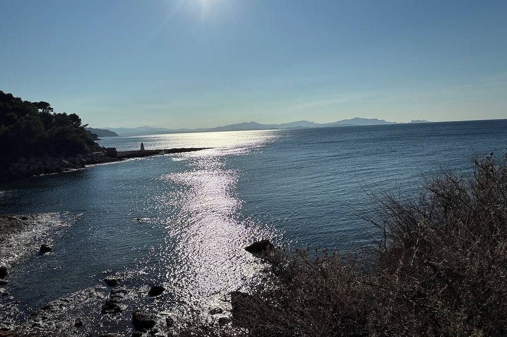 Entire apartment, Le Top du top in Carry-le-Rouet, Istres region