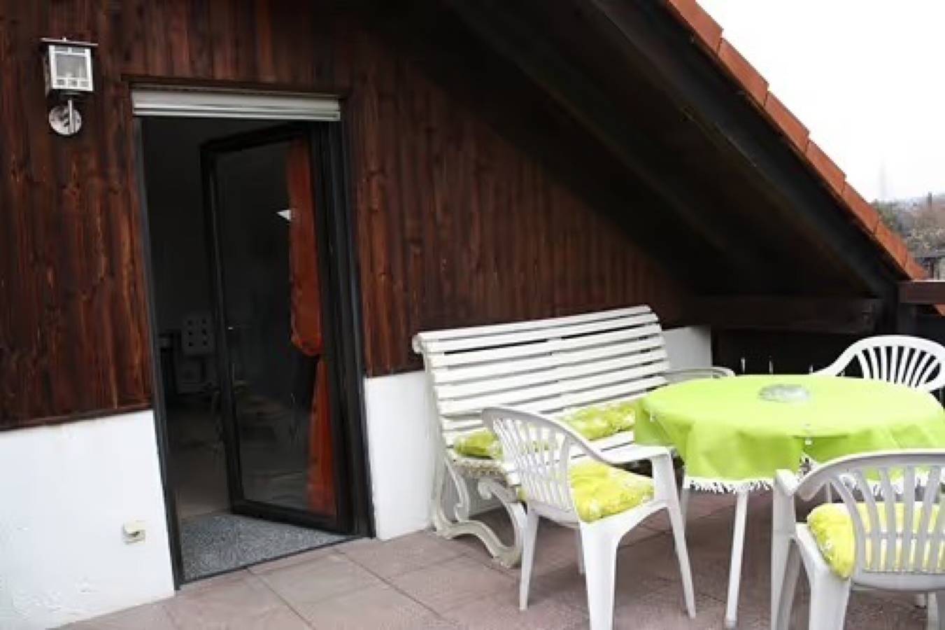 Ganze Wohnung, Ferienwohnung Meuer" mit Balkon und Wlan in Höhr-Grenzhausen, Westerwald