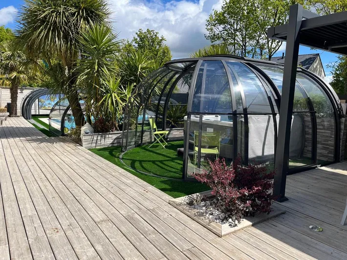 Casa de vacaciones para 10 personas, con piscina además de jacuzzi y balcón - 1