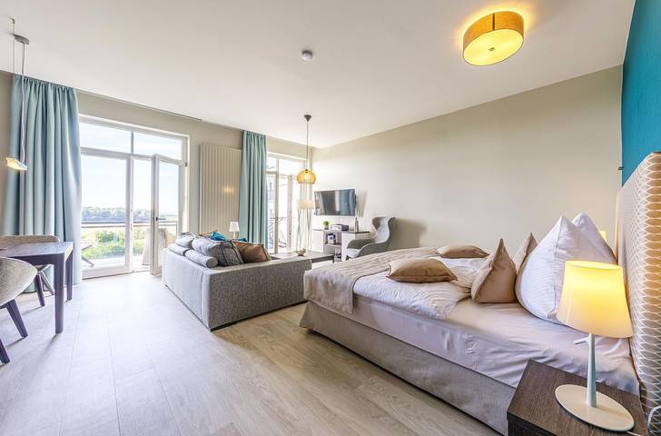 Ferienwohnung für 2 Personen, mit Balkon und Seeblick in Wustrow - 2