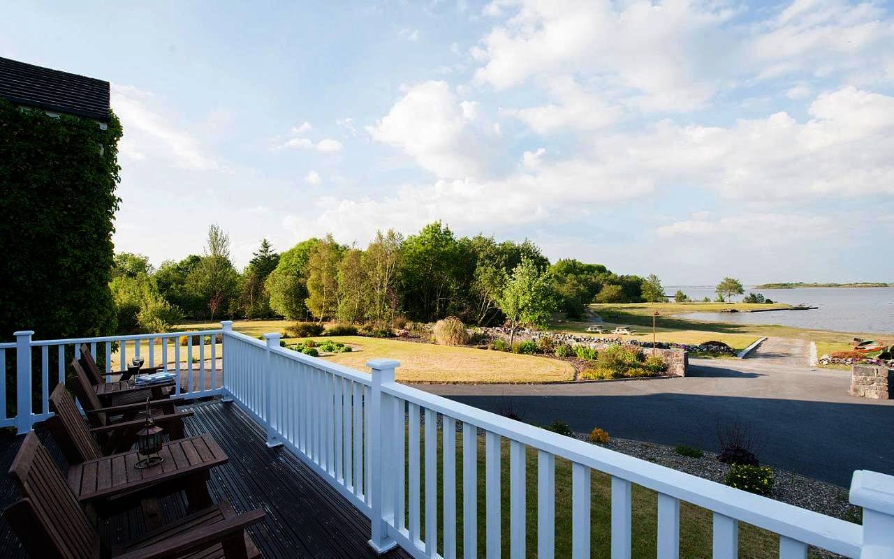 The Waterfront House Country Home in Oughterard ED, Connemara
