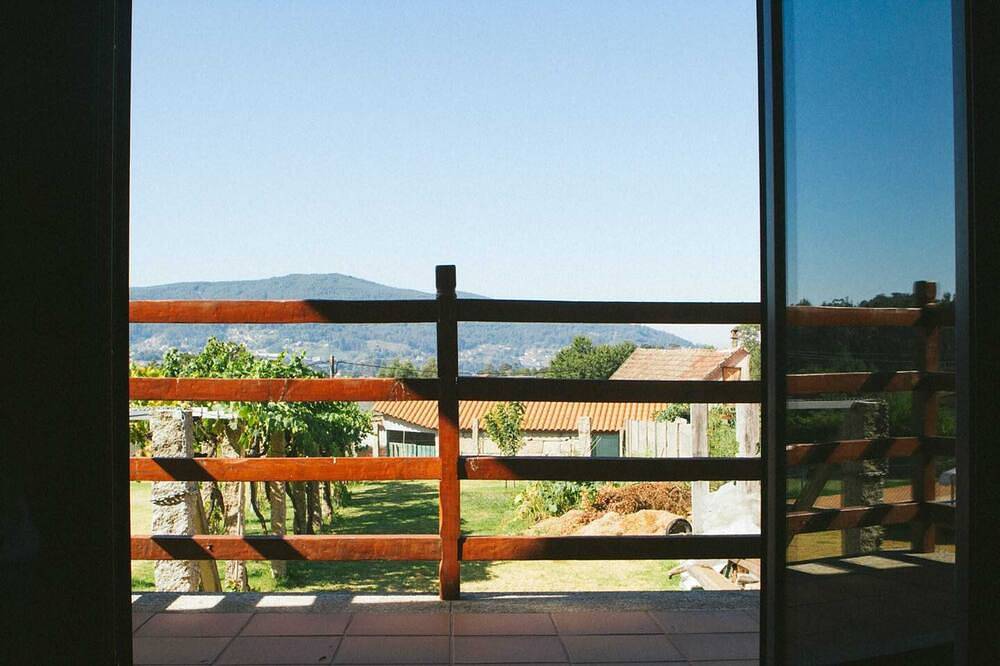 Homerez - Apt with pool in Pontevedra in Redondela, Pontevedra Province