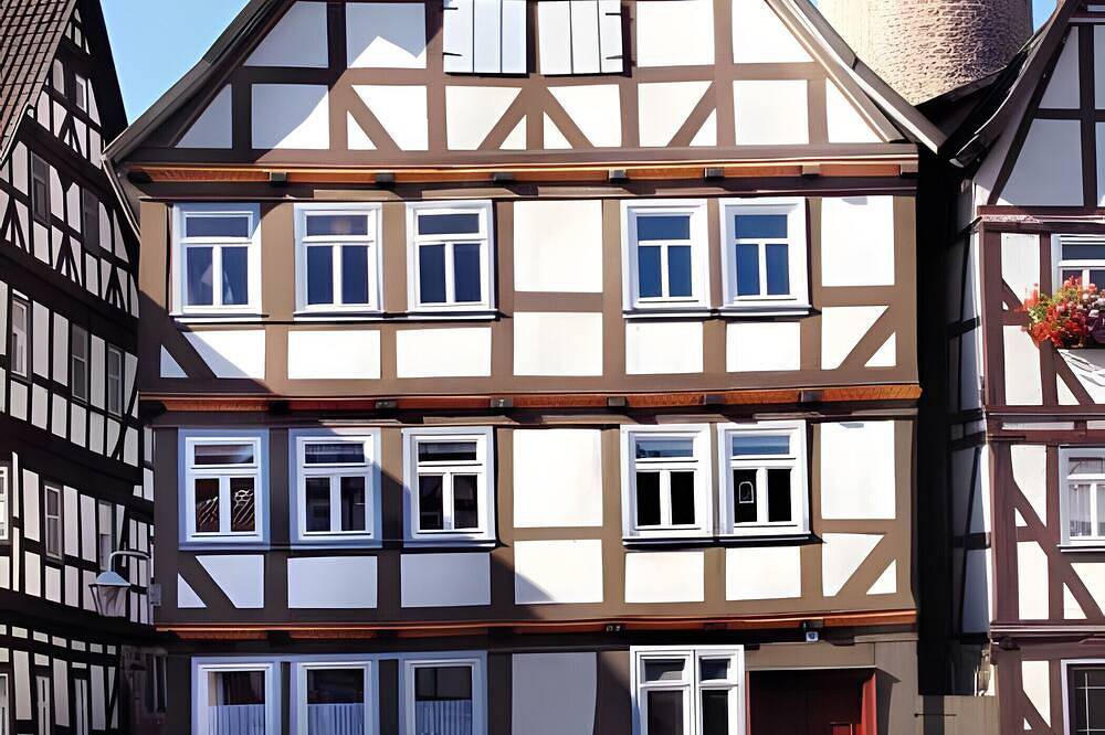 Ganze Wohnung, Zimmer 'Friedrich' mit gemeinsamer Terrasse und Wlan in Schlitz, Rhön-Hessen