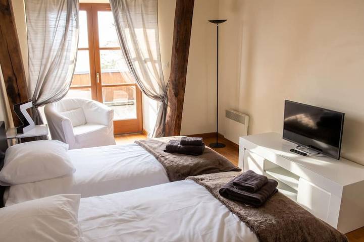 Appartement entier, Homerez - Appart. vue mont. à Espalion in Espalion, L'Aubrac