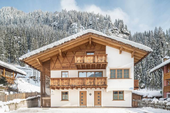 Ferienwohnung für 4 Personen, mit Garten in Canazei