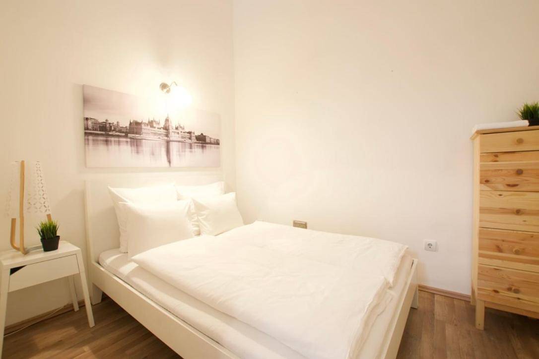 Ολόκληρο το διαμέρισμα, Standard Apartment by Hi5 - Erzsébet blv 29 in Βουδαπέστη, Danube-Ipoly National Park
