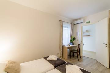 Hotel per 2 Persone in Swieqi, Isola di Malta, Foto 1