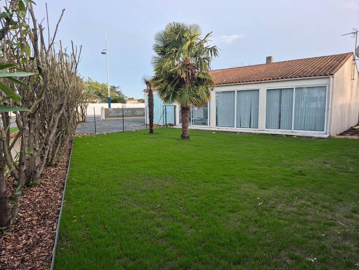 Location de vacances pour 9 personnes, avec jardin dans Office de Tourisme de Dolus d'Oléron