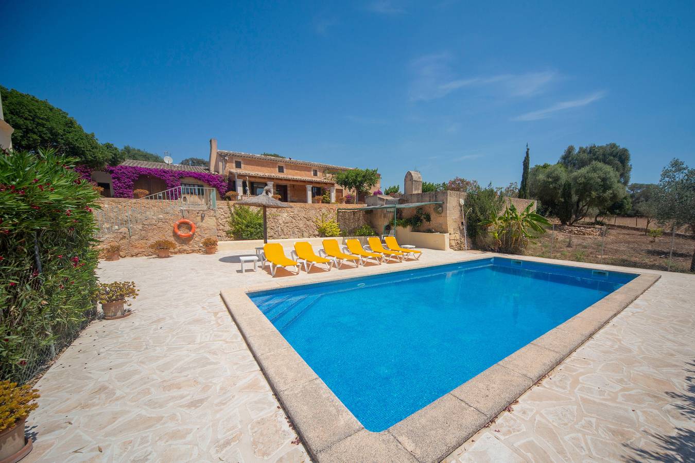 Idyllic villa with terrace and pool — Villa Sa Clota Nova in Son Negre, Felanitx