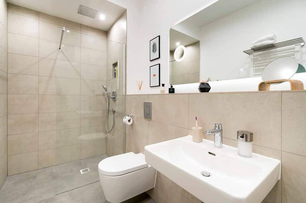 Apartamento entero, 1-Bedroom Apartment 70sqm with a cozy living room(3) in Berlin Wedding, Berlín