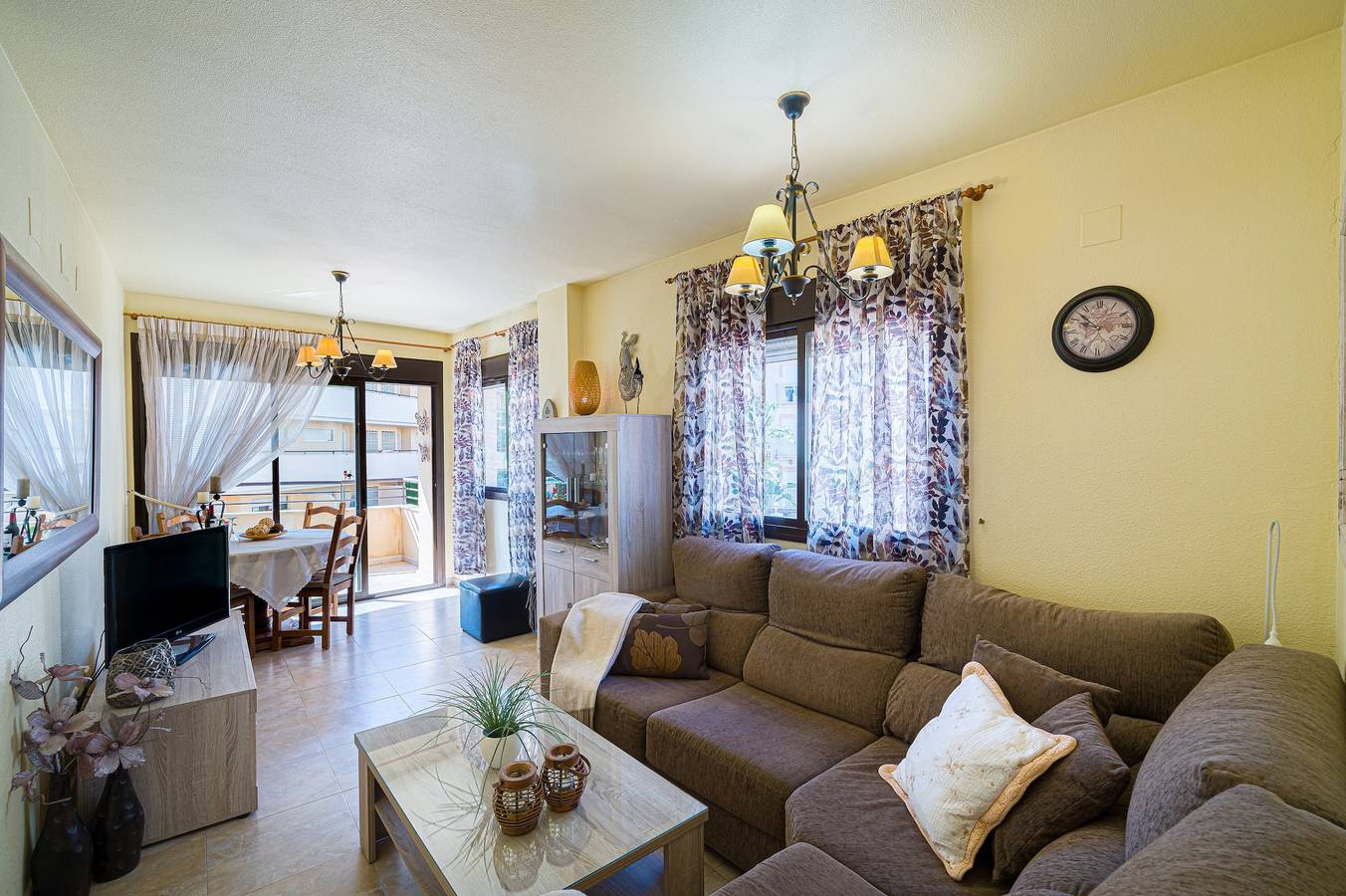 Entire apartment, Holiday Apartment 'Estrella 1L Spaniahome' with Pool, Private Terrace & Wi-Fi in L'Albir, Alfàs del Pi