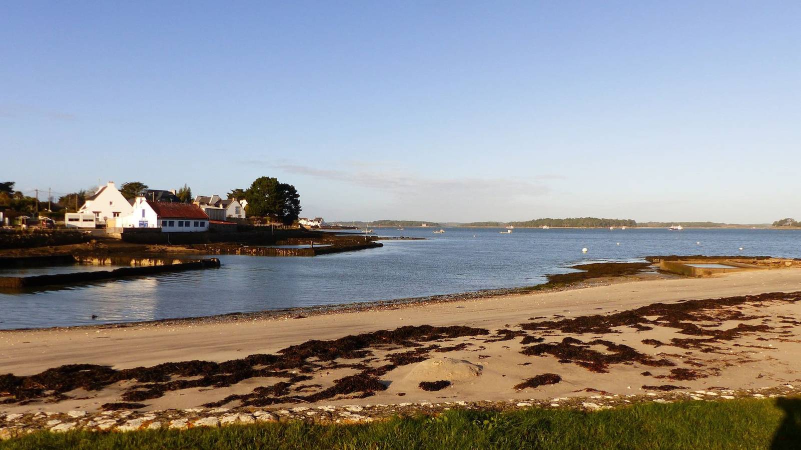 Ganzes Studio, Charmant studio vue sur mer à Locmariaquer in Locmariaquer, Côte des Mégalithes