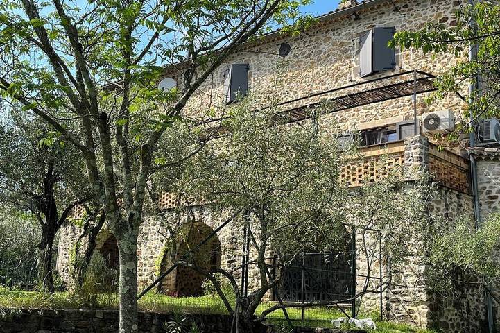 Gîte pour 2 personnes, avec Piscine à Saint-Florent-sur-Auzonnet - 4