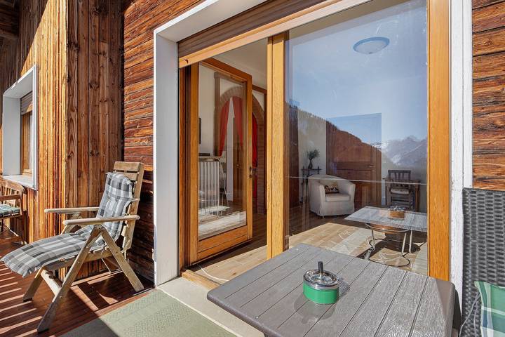 Hel lägenhet, Holiday Home 'La Casa Di Heidi Nelle Dolomiti - 1' with Mountain View, Private Garden & Wi-Fi in Pelmostock, Zoppè di Cadore
