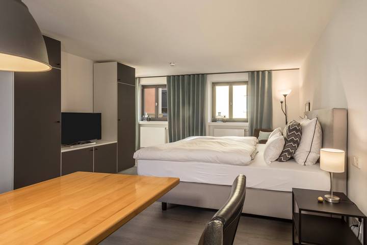 Entire apartment, Modern Studio Apartment No. 15 in the City Center with Wi-Fi in Wangen, Region Bodensee-Oberschwaben
